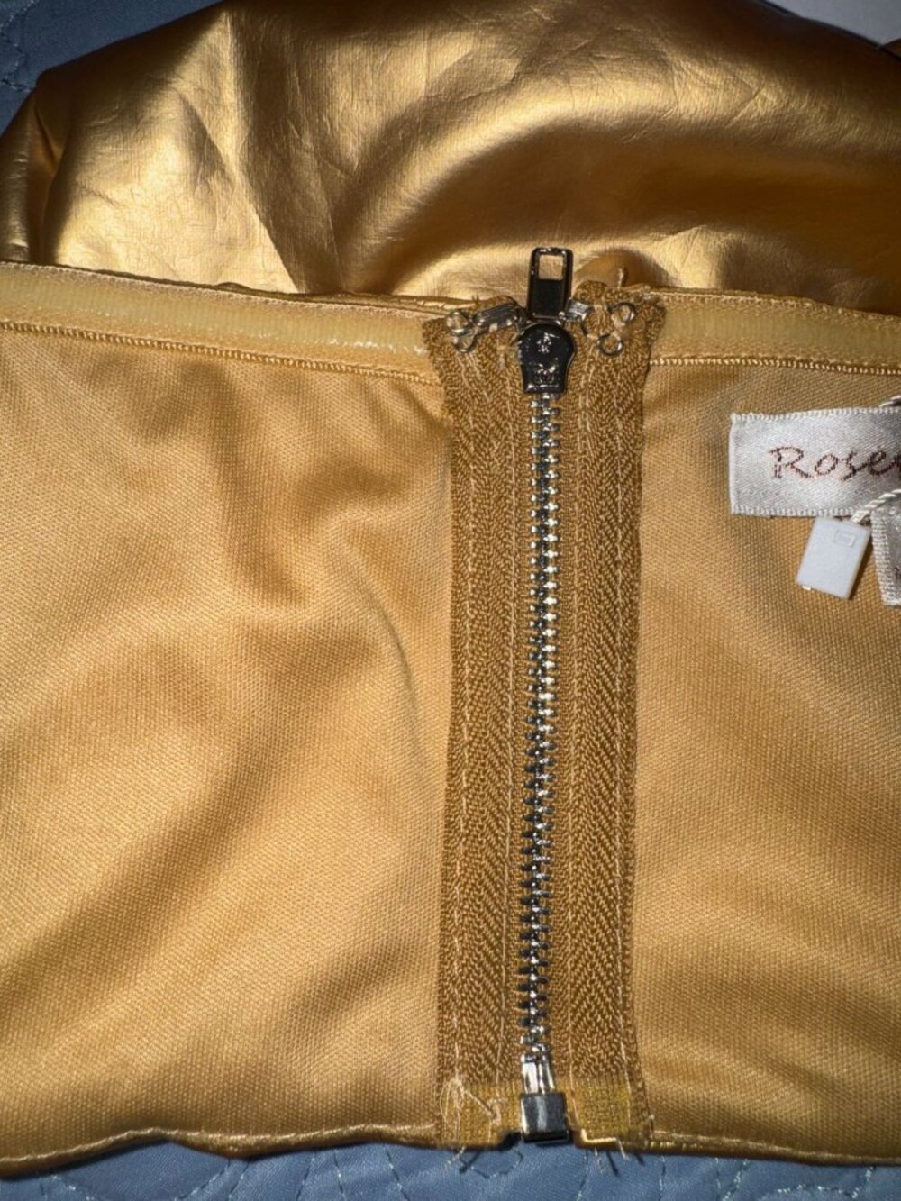 Rose Velvet Metallic Gold Strapless Crop Top Small New With Tags - Picture 6 of 8